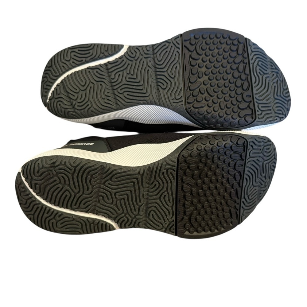 New Balance Women’s FuelCell Trainer in Black and White Sneakers Size 8 - Picture 6 of 7